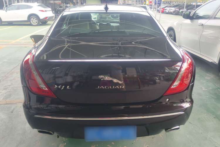 Used Jaguar XJ 2014 XJL 2.0T Two-Wheel-Drive Elegant Business Edition Rear