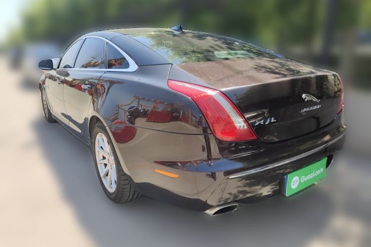 Used Jaguar XJ 2014 XJL 2.0T Two-Wheel-Drive Elegant Business Edition Rear Left 45 Deg