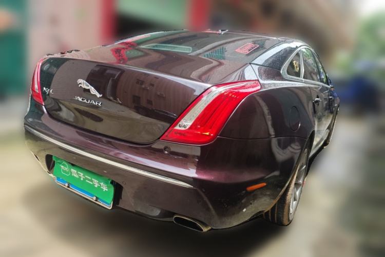 Used Jaguar XJ 2014 XJL 2.0T Two-Wheel-Drive Elegant Business Edition Rear Right 45 Deg