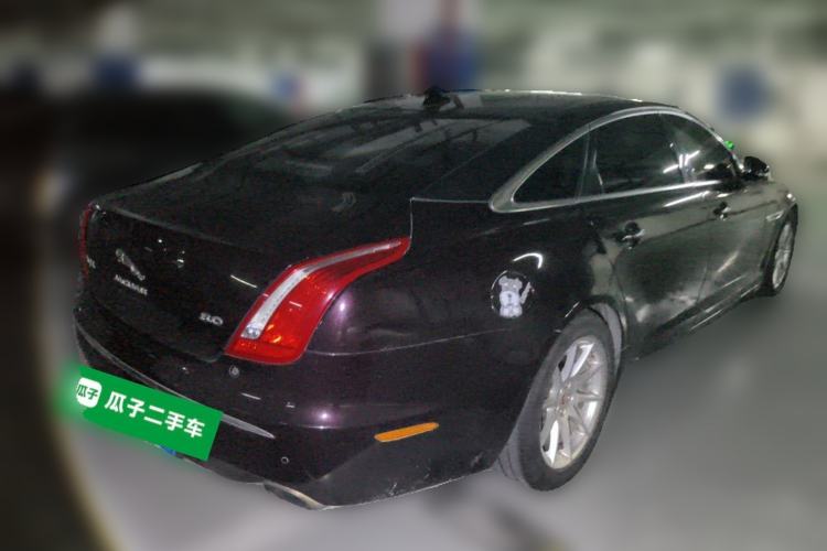 Used Jaguar XJ 2014 XJL 2.0T Two-Wheel-Drive Elegant Business Edition Rear Right 45 Deg