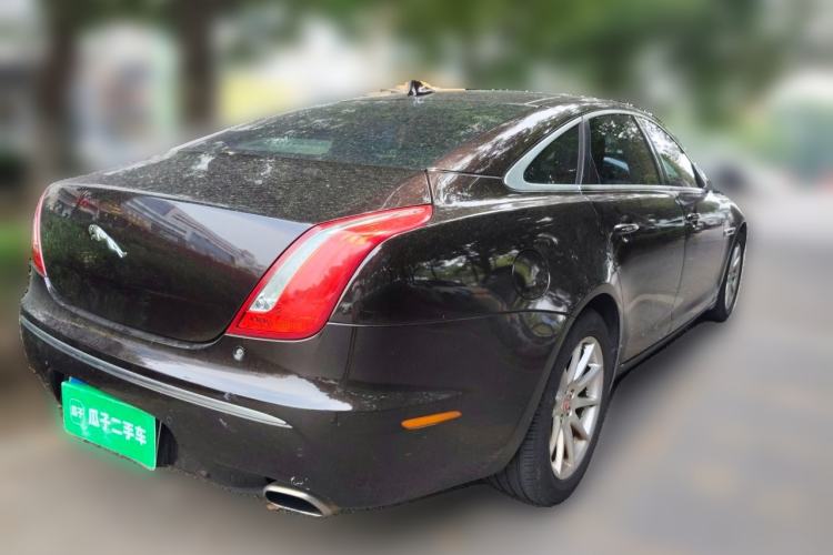 Used Jaguar XJ 2014 XJL 2.0T Two-Wheel-Drive Elegant Business Edition Rear Right 45 Deg