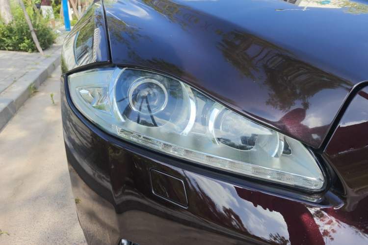 Used Jaguar XJ 2014 XJL 2.0T Two-Wheel-Drive Elegant Business Edition Right Front Headlight