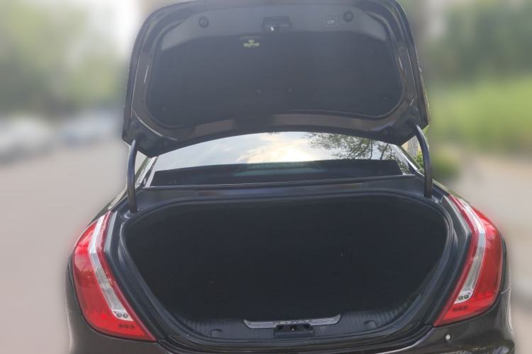 Used Jaguar XJ 2014 XJL 2.0T Two-Wheel-Drive Elegant Business Edition Trunk