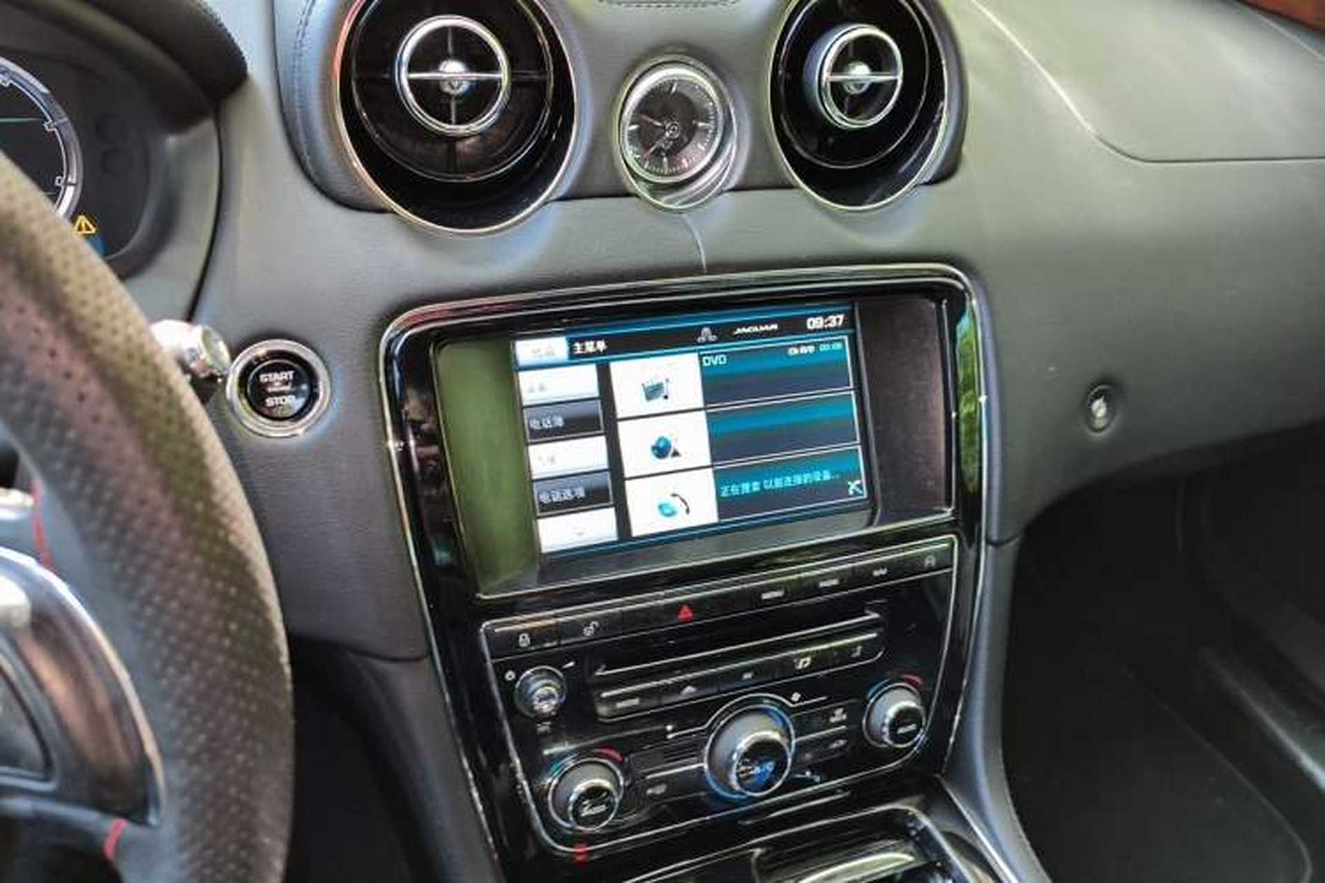 Used Jaguar XJ 2014 XJL 3.0 SC Two-Wheel-Drive Panoramic Business Edition Audio And AC Panel