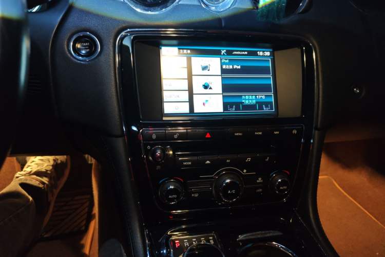 Used Jaguar XJ 2014 XJL 3.0 SC Four-Wheel Drive Panoramic Business Edition Audio And AC Panel