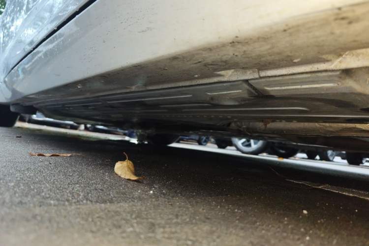 Used Jaguar XJ 2014 XJL 3.0 SC Two-Wheel-Drive Panoramic Business Edition Chassis Front Right