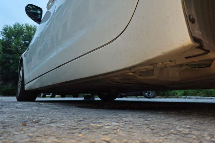 Used Jaguar XJ 2014 XJL 2.0T Two-Wheel-Drive Elegant Business Edition Chassis Rear Left