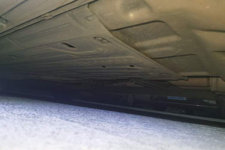 Used Jaguar XJ 2014 XJL 3.0 SC Four-Wheel Drive Panoramic Business Edition Chassis Rear Left