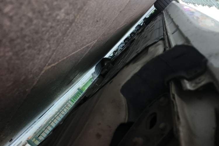 Used Jaguar XJ 2014 XJL 2.0T Two-Wheel-Drive Elegant Business Edition Chassis Rear Left