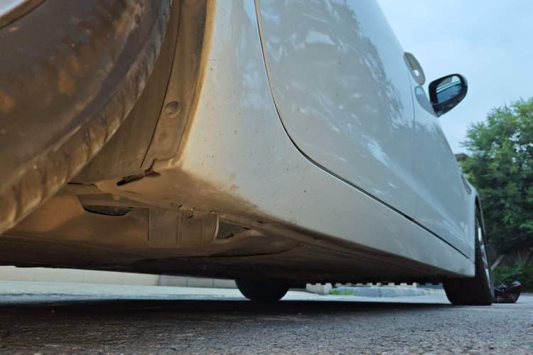 Used Jaguar XJ 2014 XJL 2.0T Two-Wheel-Drive Elegant Business Edition Chassis Rear Right
