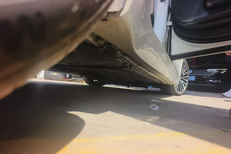 Used Jaguar XJ 2014 XJL 3.0 SC Four-Wheel Drive Panoramic Business Edition Chassis Rear Right