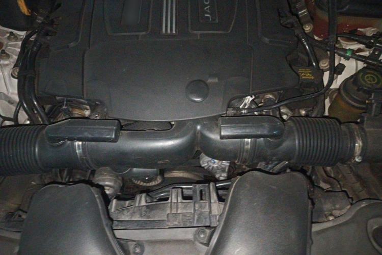 Used Jaguar XJ 2014 XJL 3.0 SC Two-Wheel-Drive Panoramic Business Edition Engine Bay