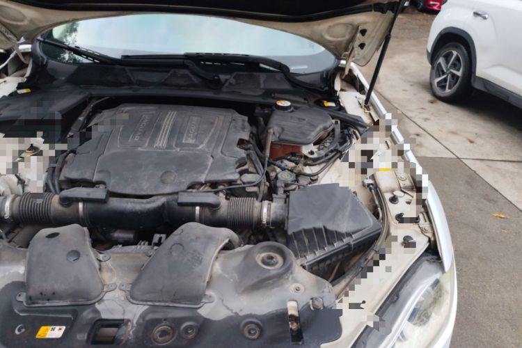 Used Jaguar XJ 2014 XJL 3.0 SC Two-Wheel-Drive Panoramic Business Edition Engine Bay Left