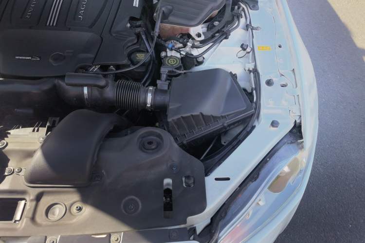 Used Jaguar XJ 2014 XJL 3.0 SC Two-Wheel-Drive Panoramic Business Edition Engine Bay Left