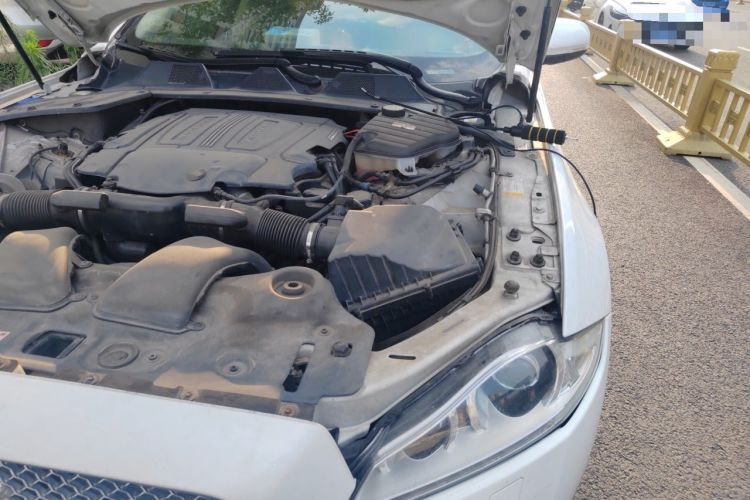 Used Jaguar XJ 2014 XJL 3.0 SC Four-Wheel Drive Prestige Business Edition Engine Bay Left