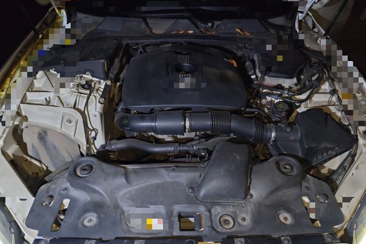 Used Jaguar XJ 2014 XJL 2.0T Two-Wheel-Drive Elegant Business Edition Engine Bay