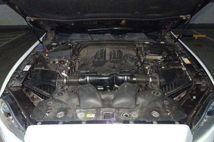 Used Jaguar XJ 2014 XJL 3.0 SC Two-Wheel-Drive Panoramic Business Edition Engine Bay