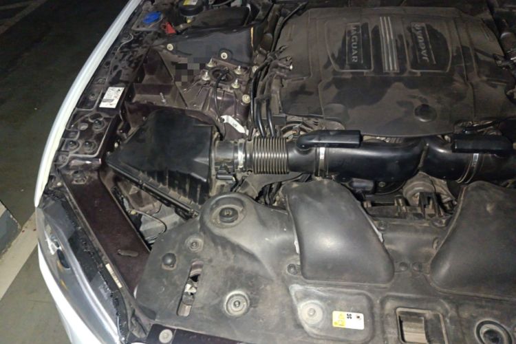 Used Jaguar XJ 2014 XJL 3.0 SC Two-Wheel-Drive Panoramic Business Edition Engine Bay Right