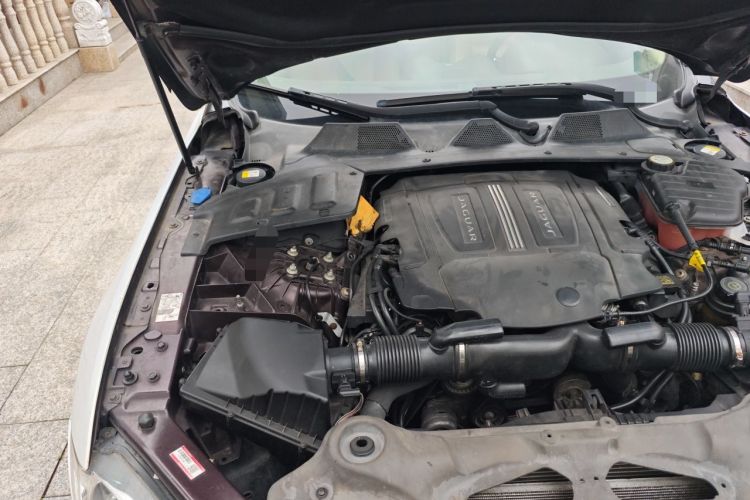 Used Jaguar XJ 2014 XJL 3.0 SC Two-Wheel-Drive Panoramic Business Edition Engine Bay Right