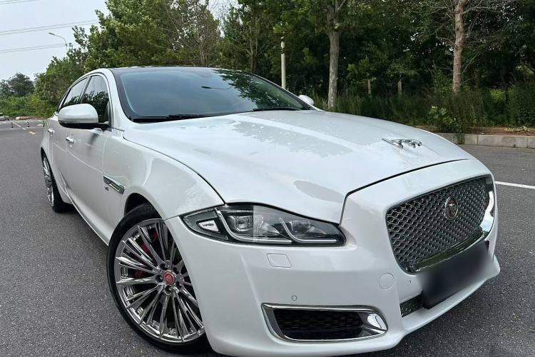 Used Jaguar XJ 2014 XJL 2.0T Two-Wheel-Drive Elegant Business Edition Exterior 2