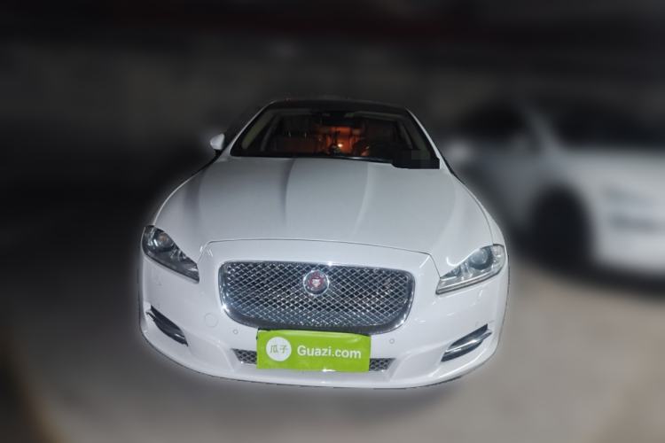 Used Jaguar XJ 2014 XJL 3.0 SC Two-Wheel-Drive Panoramic Business Edition Front