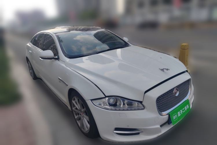 Used Jaguar XJ 2014 XJL 3.0 SC Four-Wheel Drive Prestige Business Edition Front Right 45 Deg