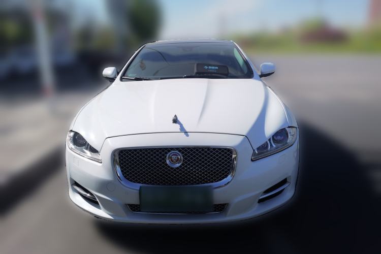 Used Jaguar XJ 2014 XJL 3.0 SC Two-Wheel-Drive Panoramic Business Edition Front