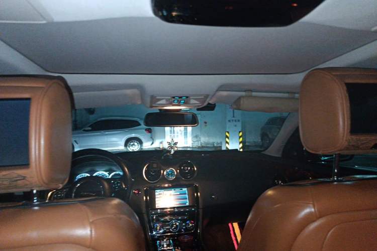 Used Jaguar XJ 2014 XJL 3.0 SC Two-Wheel-Drive Panoramic Business Edition Headliner