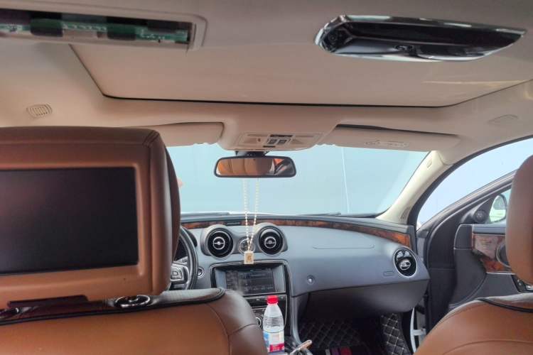 Used Jaguar XJ 2014 XJL 2.0T Two-Wheel-Drive Premium Business Edition Headliner