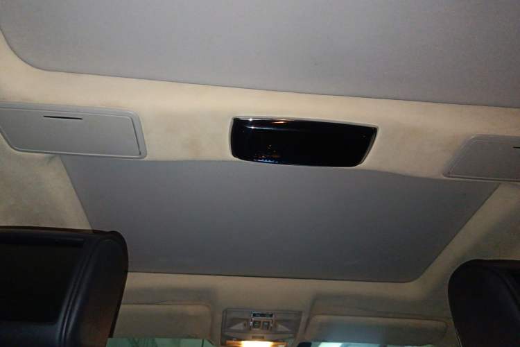 Used Jaguar XJ 2014 XJL 3.0 SC Two-Wheel-Drive Panoramic Business Edition Headliner