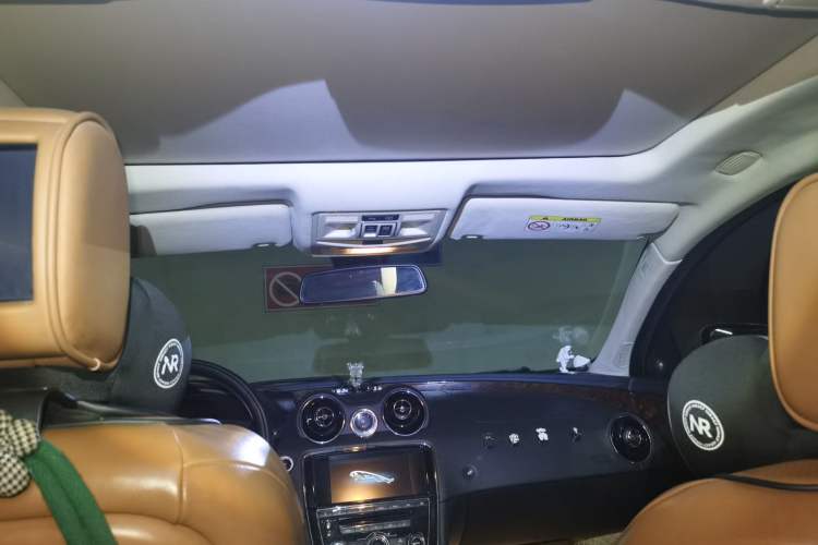 Used Jaguar XJ 2014 XJL 3.0 SC Four-Wheel Drive Panoramic Business Edition Headliner