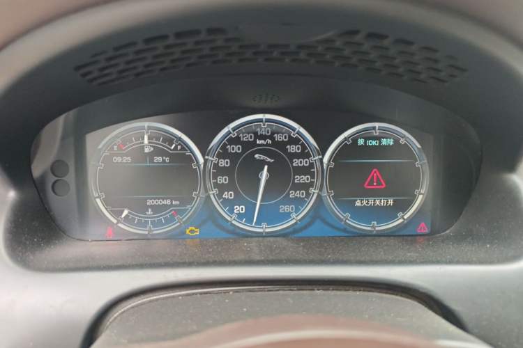 Used Jaguar XJ 2014 XJL 3.0 SC Two-Wheel-Drive Panoramic Business Edition Instrument Cluster