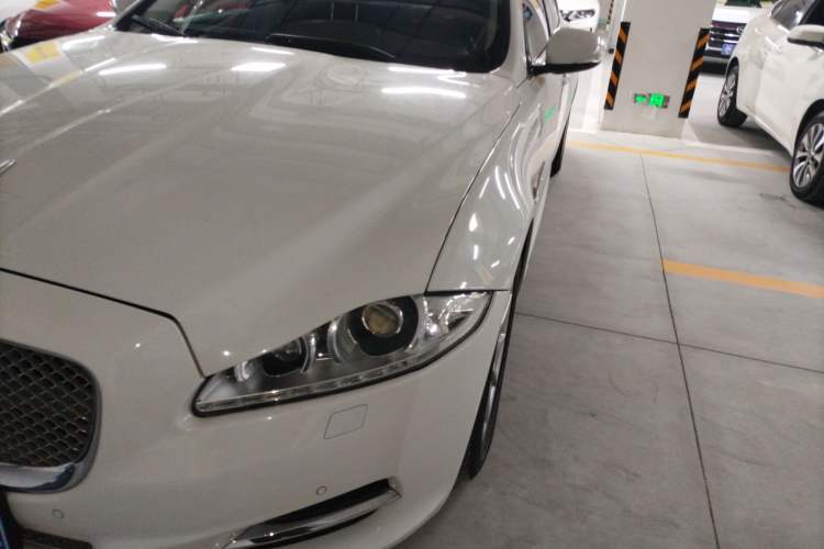 Used Jaguar XJ 2014 XJL 2.0T Two-Wheel-Drive Elegant Business Edition Left Front Headlight