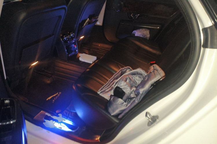Used Jaguar XJ 2014 XJL 3.0 SC Two-Wheel-Drive Panoramic Business Edition Left Rear Seat