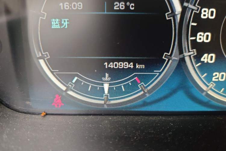 Used Jaguar XJ 2014 XJL 3.0 SC Four-Wheel Drive Panoramic Business Edition Odometer Close Up