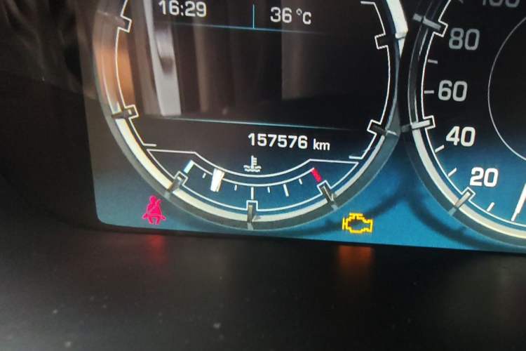 Used Jaguar XJ 2014 XJL 3.0 SC Two-Wheel-Drive Flagship Business Edition Odometer Close Up