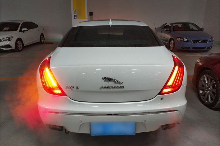 Used Jaguar XJ 2014 XJL 2.0T Two-Wheel-Drive Elegant Business Edition Rear