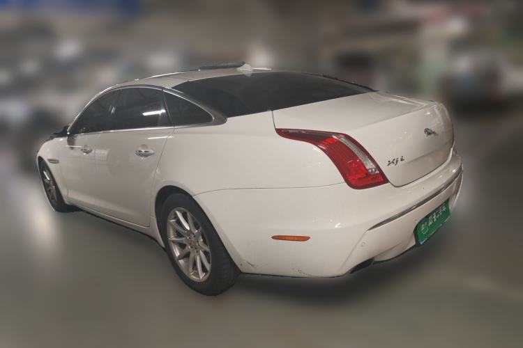 Used Jaguar XJ 2014 XJL 2.0T Two-Wheel-Drive Elegant Business Edition Rear Left 45 Deg