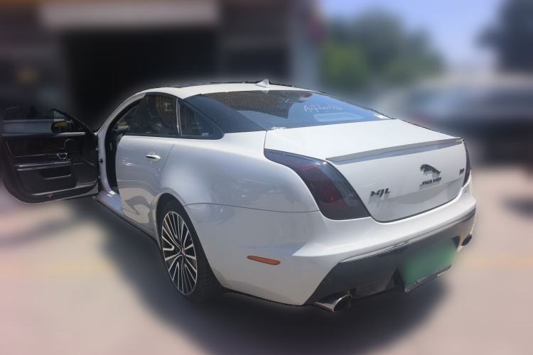 Used Jaguar XJ 2014 XJL 3.0 SC Four-Wheel Drive Panoramic Business Edition Rear Left 45 Deg