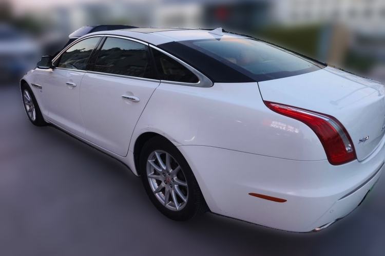 Used Jaguar XJ 2014 XJL 2.0T Two-Wheel-Drive Elegant Business Edition Rear Left 45 Deg