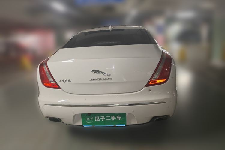 Used Jaguar XJ 2014 XJL 2.0T Two-Wheel-Drive Elegant Business Edition Rear