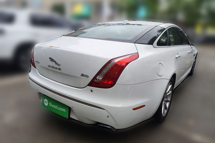 Used Jaguar XJ 2014 XJL 3.0 SC Two-Wheel-Drive Panoramic Business Edition Rear Right 45 Deg