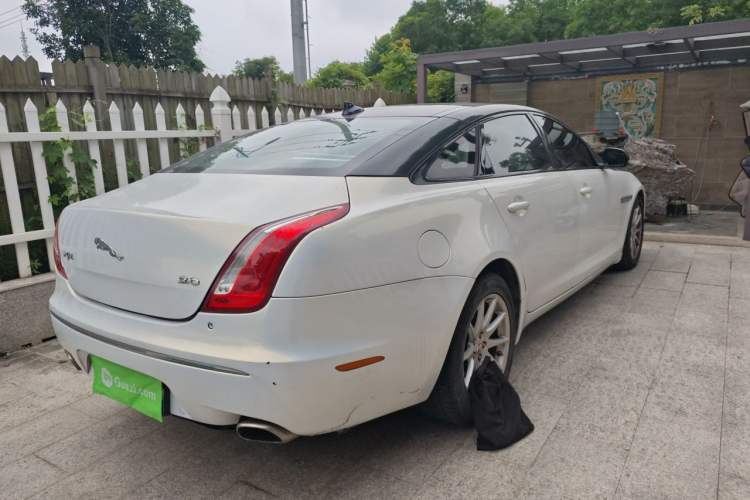 Used Jaguar XJ 2014 XJL 3.0 SC Two-Wheel-Drive Panoramic Business Edition Rear Right 45 Deg