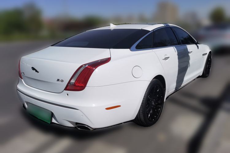 Used Jaguar XJ 2014 XJL 3.0 SC Two-Wheel-Drive Panoramic Business Edition Rear Right 45 Deg