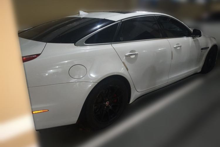 Used Jaguar XJ 2014 XJL 3.0 SC Two-Wheel-Drive Panoramic Business Edition Rear Right 45 Deg