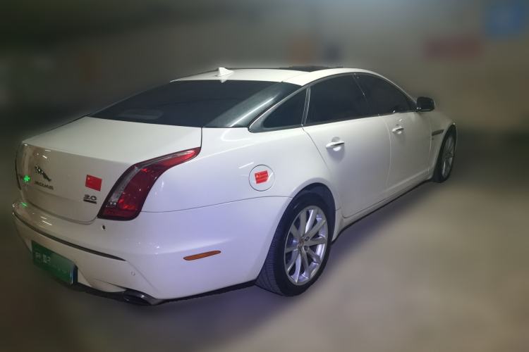 Used Jaguar XJ 2014 XJL 3.0 SC Four-Wheel Drive Panoramic Business Edition Rear Right 45 Deg
