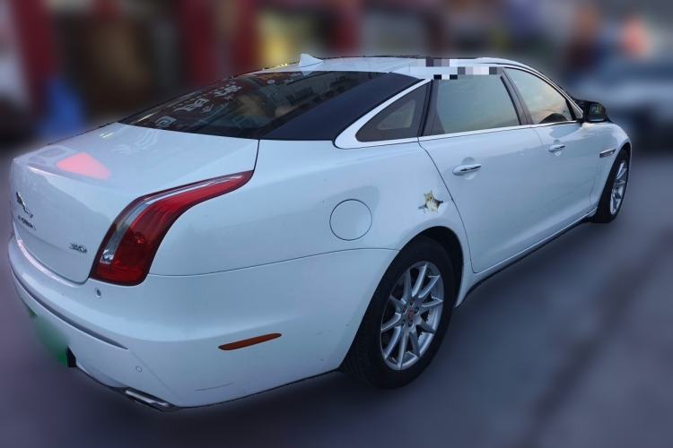 Used Jaguar XJ 2014 XJL 2.0T Two-Wheel-Drive Elegant Business Edition Rear Right 45 Deg