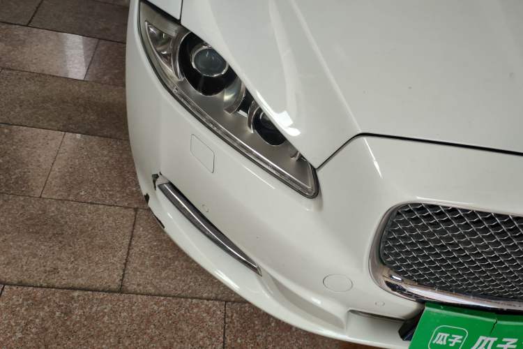 Used Jaguar XJ 2014 XJL 2.0T Two-Wheel-Drive Elegant Business Edition Right Front Headlight