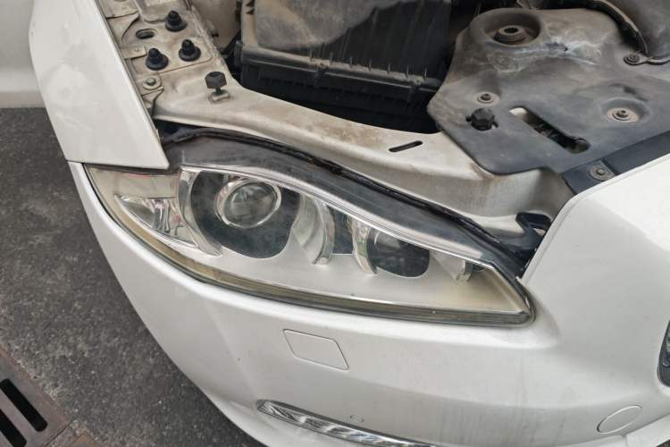 Used Jaguar XJ 2014 XJL 3.0 SC Four-Wheel Drive Panoramic Business Edition Right Front Headlight