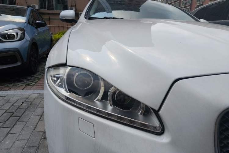 Used Jaguar XJ 2014 XJL 2.0T Two-Wheel-Drive Elegant Business Edition Right Front Headlight